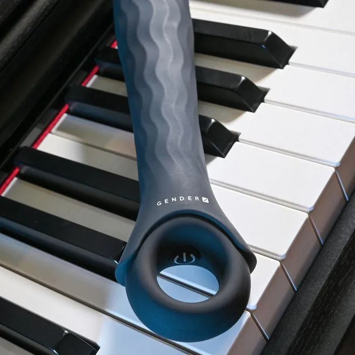 Gender X POWERHOUSE Black 216 cm USB Rechargeable Vibrator Gender X Vibrators Gender X POWERHOUSE Black 216 cm USB Rechargeable Vibrator Gender X Vibrators